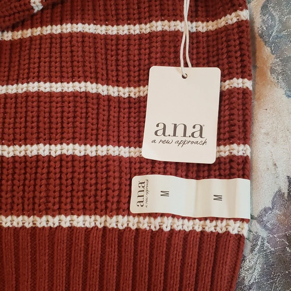 Sweater, rust colored - Picture 2 of 4